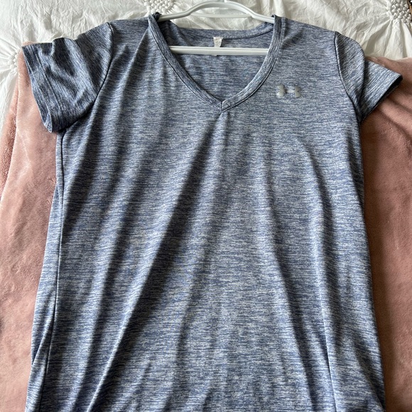 Underarmour tshirt - Picture 1 of 1